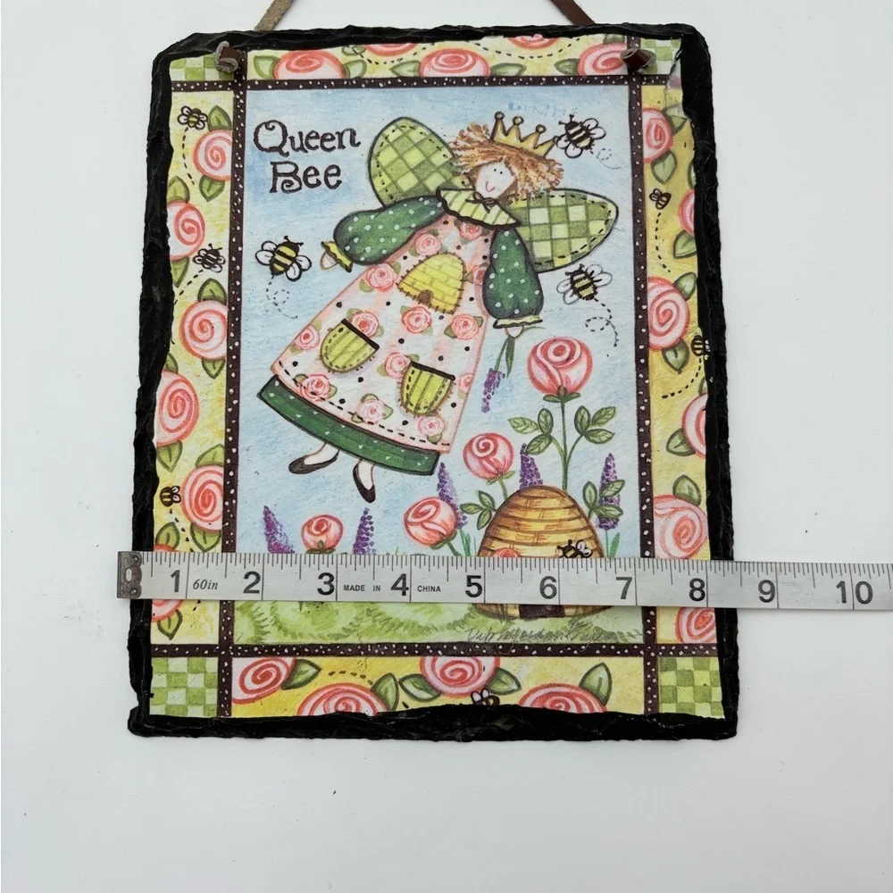 Queen Bee Decorative Hanging Slate Art